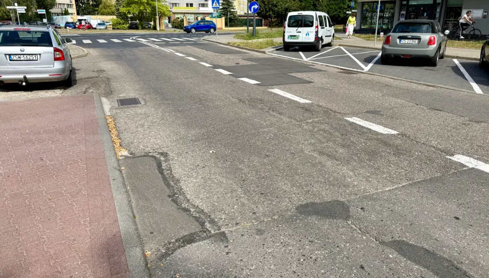 Karsiborska czeka na nowy asfalt. Chodniki poza tym zamówieniem.