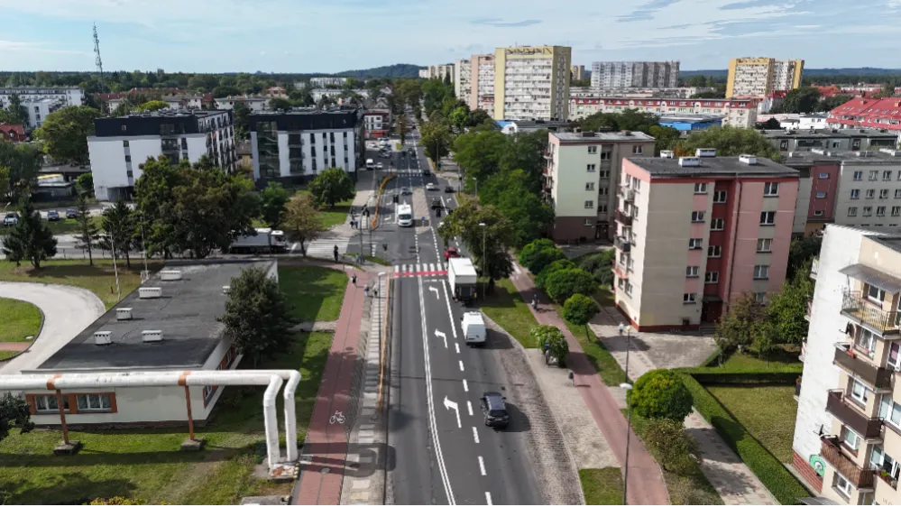 Widok skrzyżowania ulic z góry